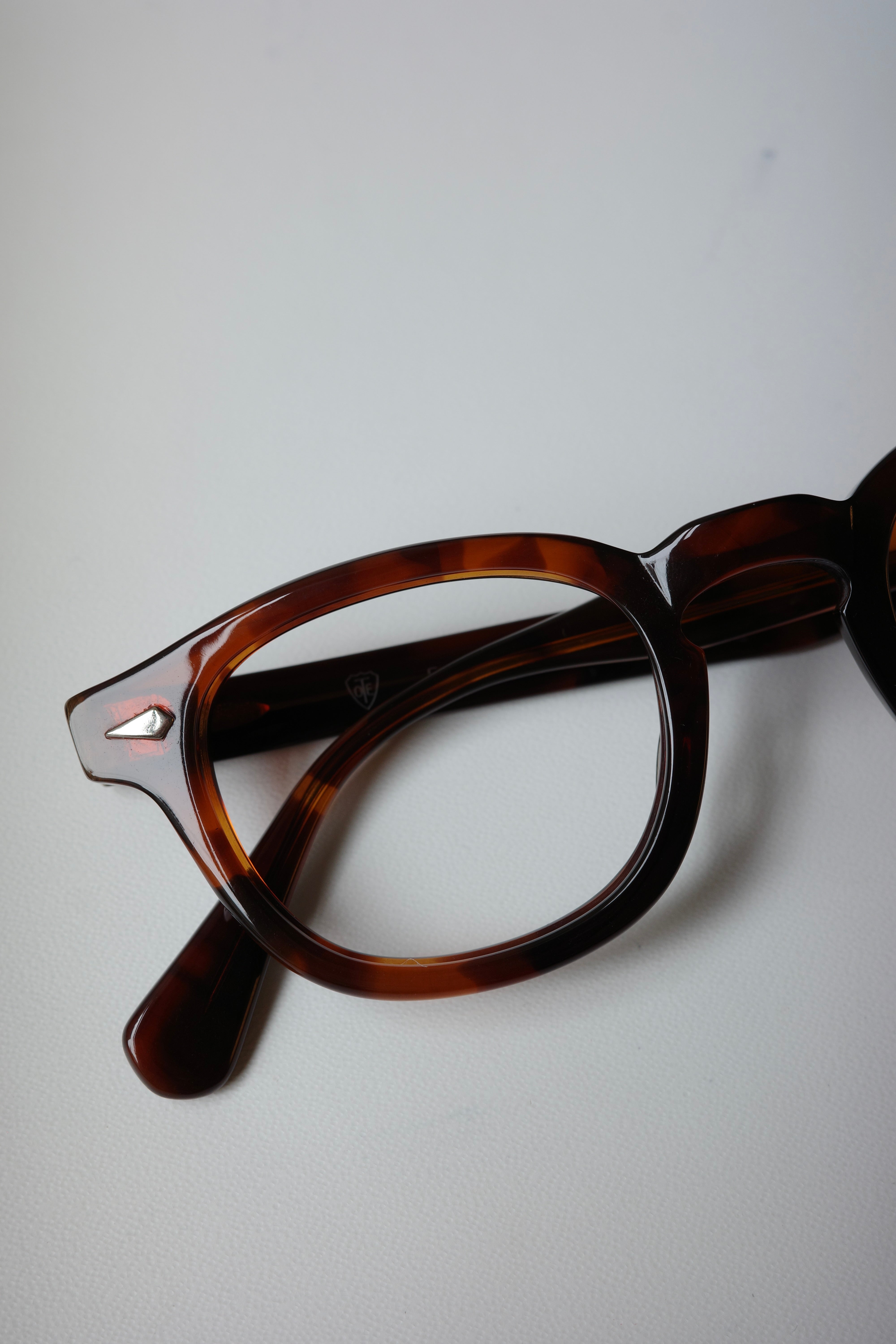VINTAGE TART ARNEL タート アーネル 44/24 ブラウン Original Tart Optical Arnel, 44-24, Amber – AFTER