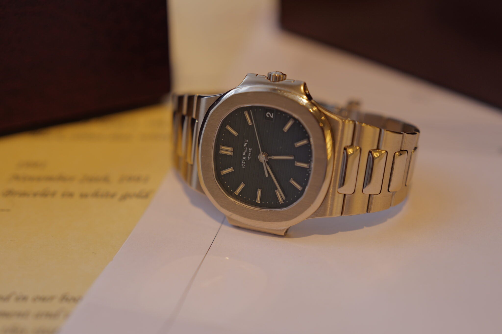 Nautilus -White Gold-