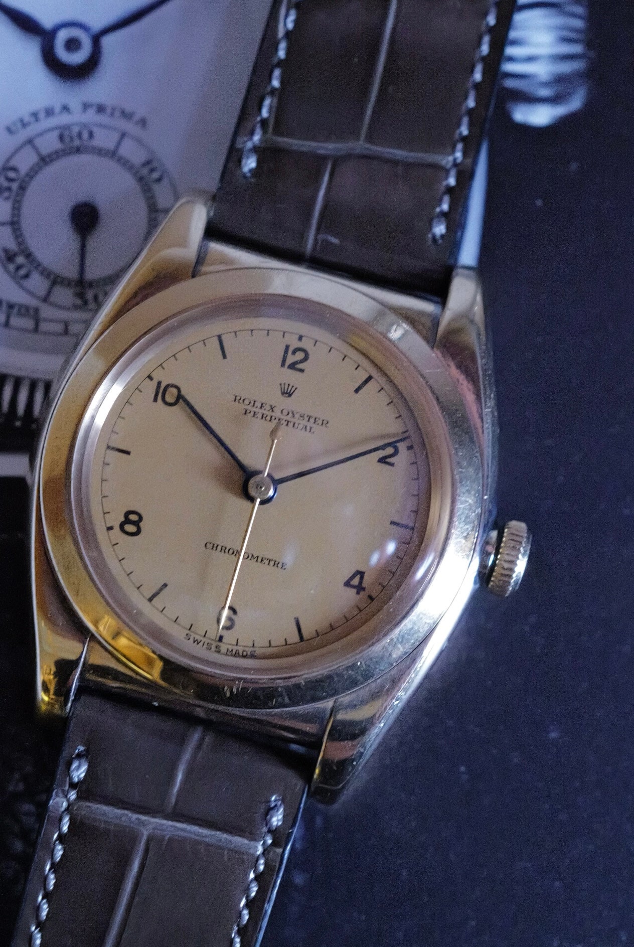 30’s 18K Bubble back