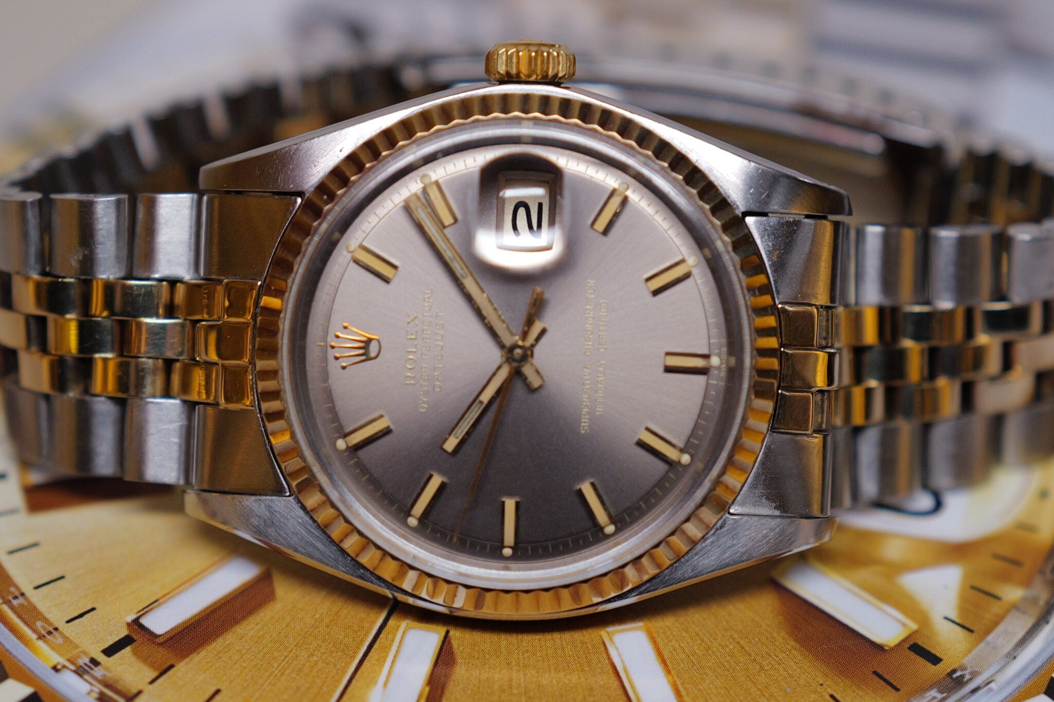 Brown Ghost dial