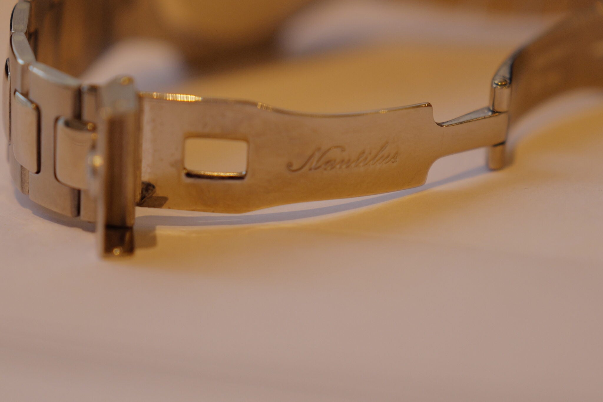 Nautilus -White Gold-
