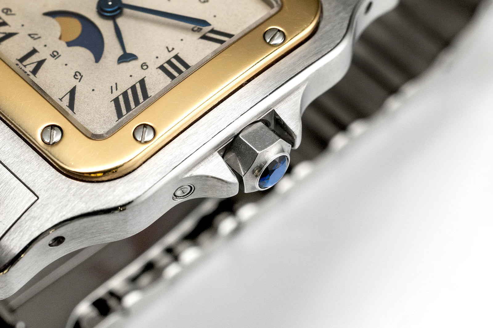 Santos Galbee Moon Phase