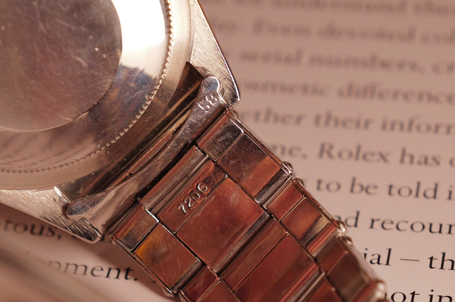 1016 Beautiful gilt