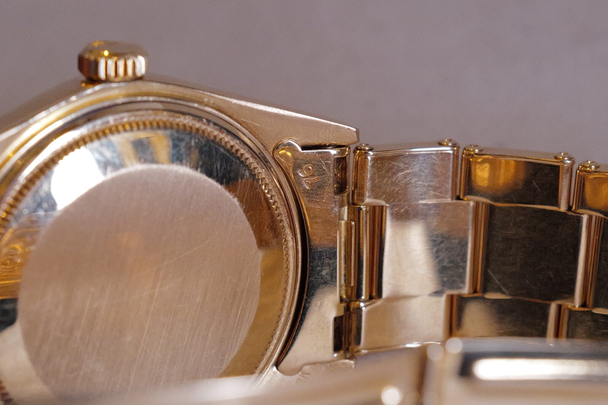 18k Rivet With Day Date