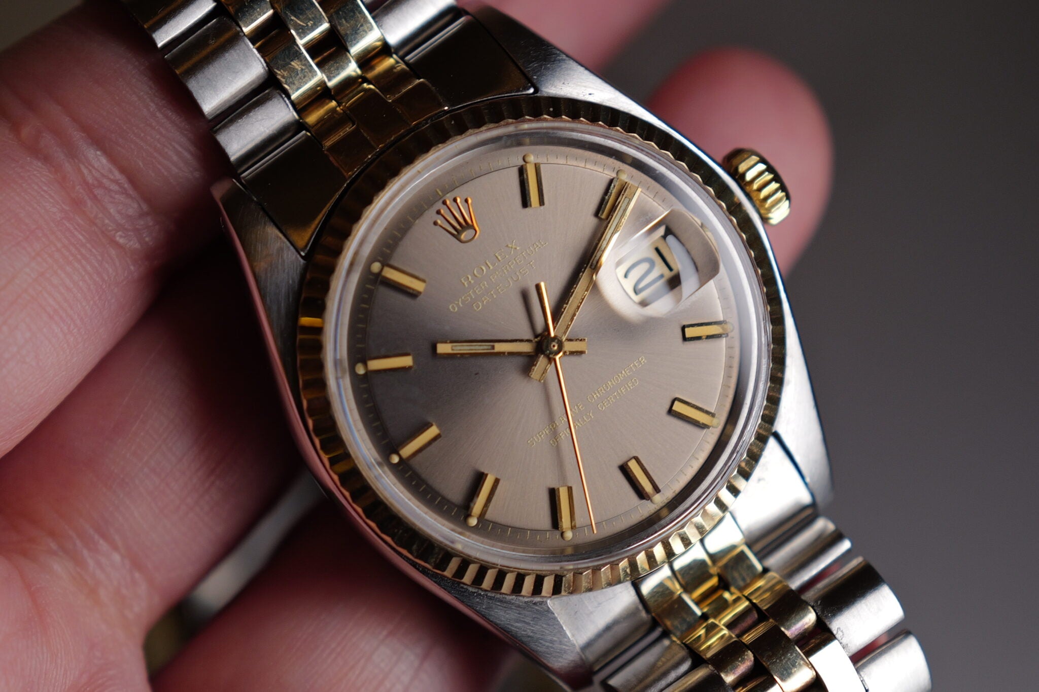 Brown Ghost dial