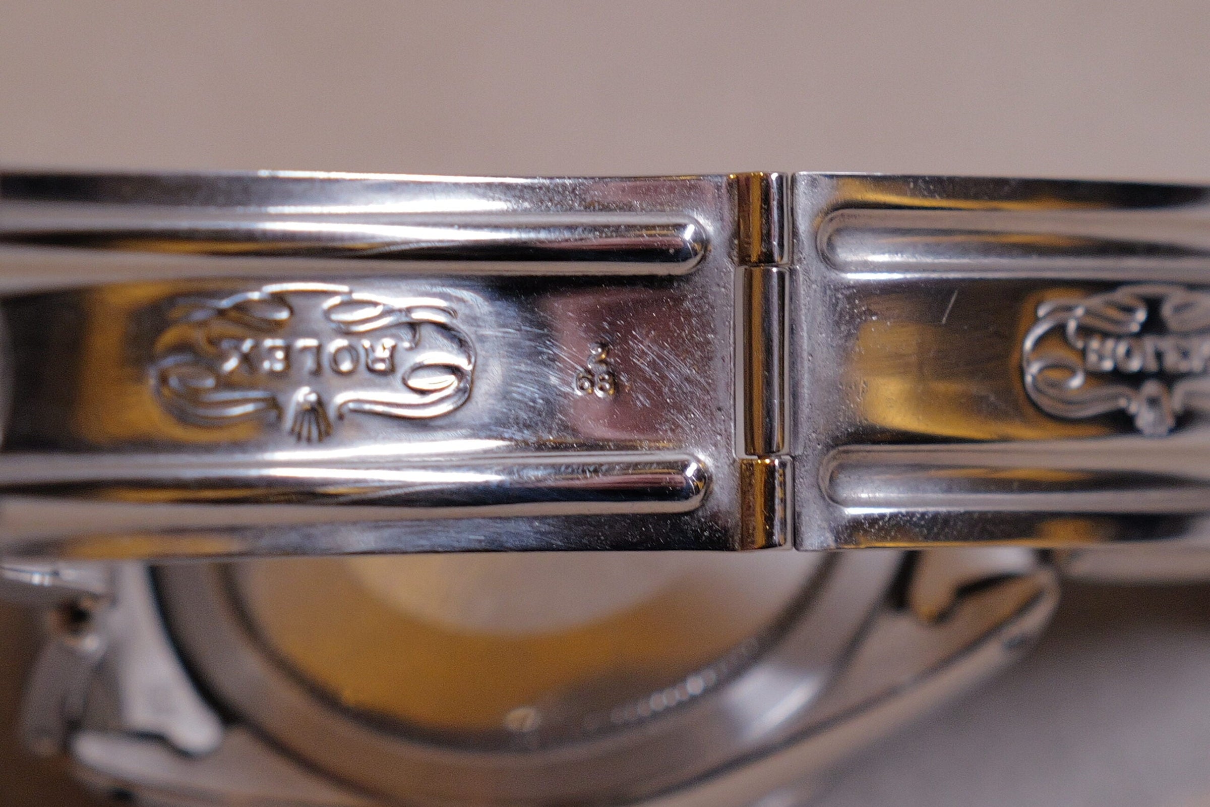 Beautiful Gilt Ref.1016