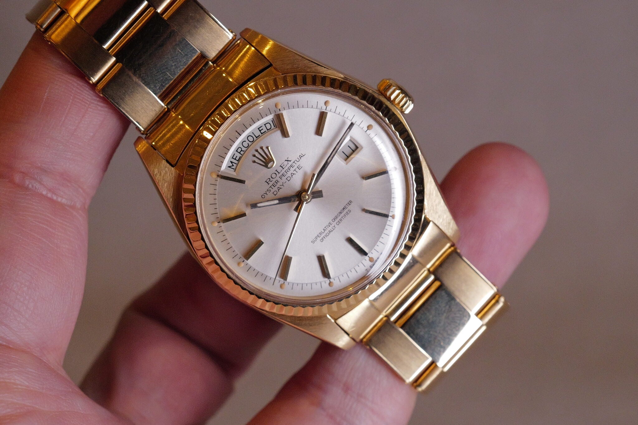 18k Rivet With Day Date