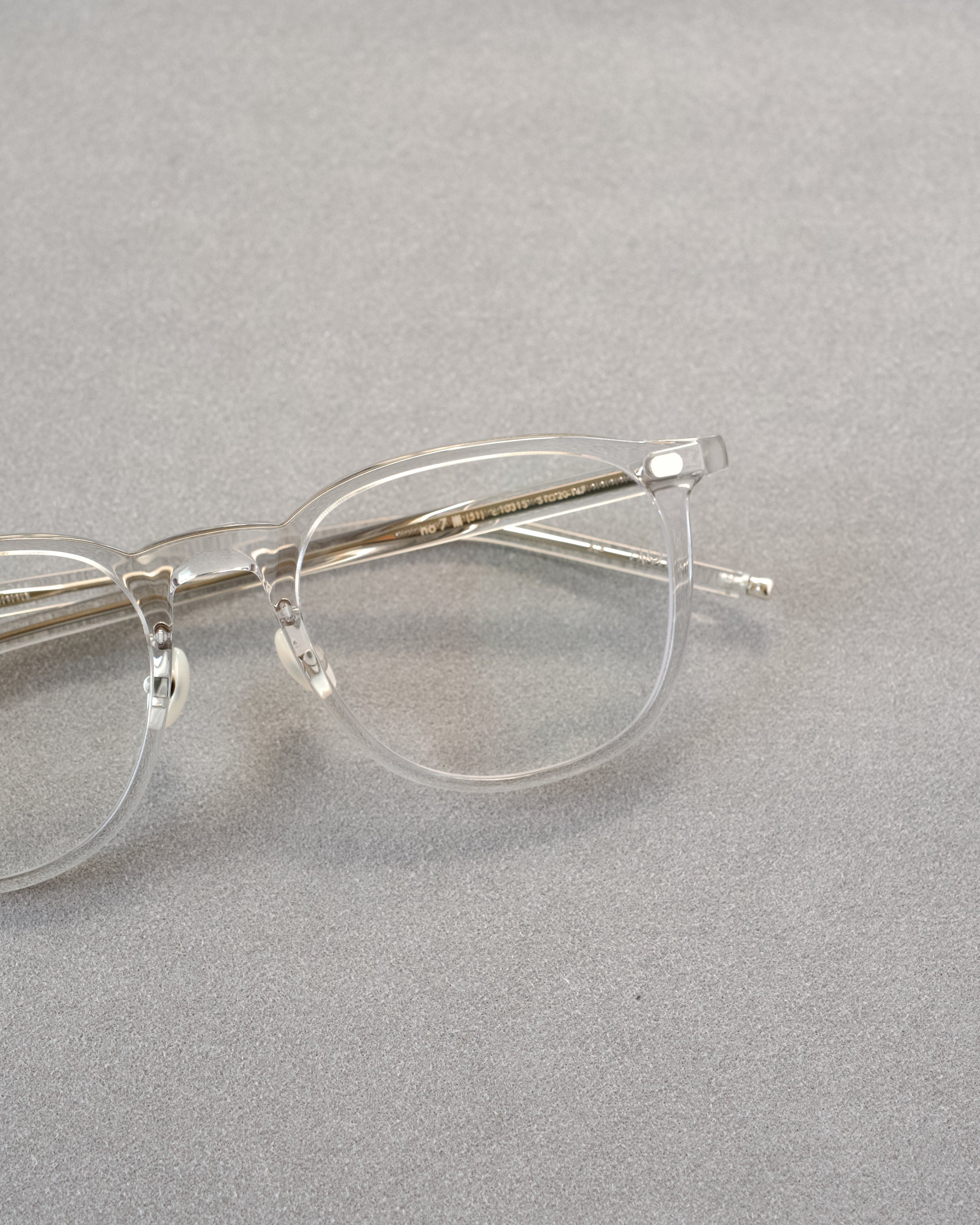 III CELLULOID no.7 W