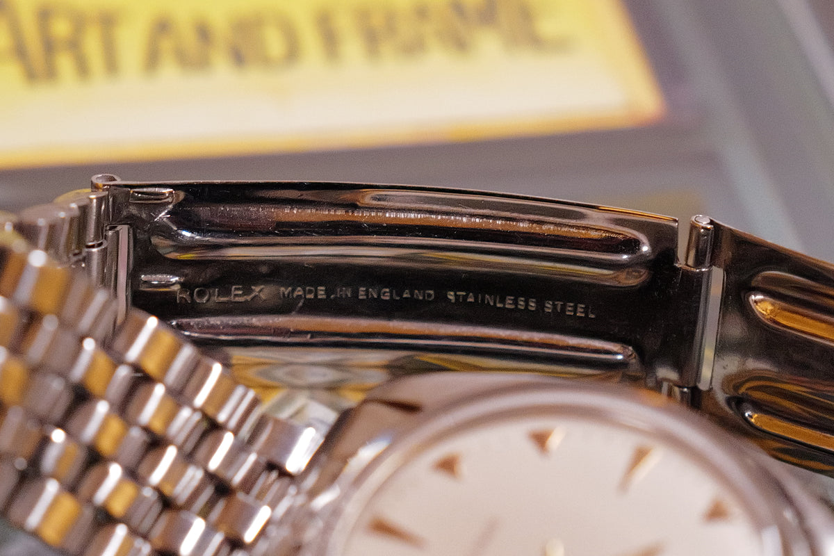 Triangle Air-King with England Bracelet