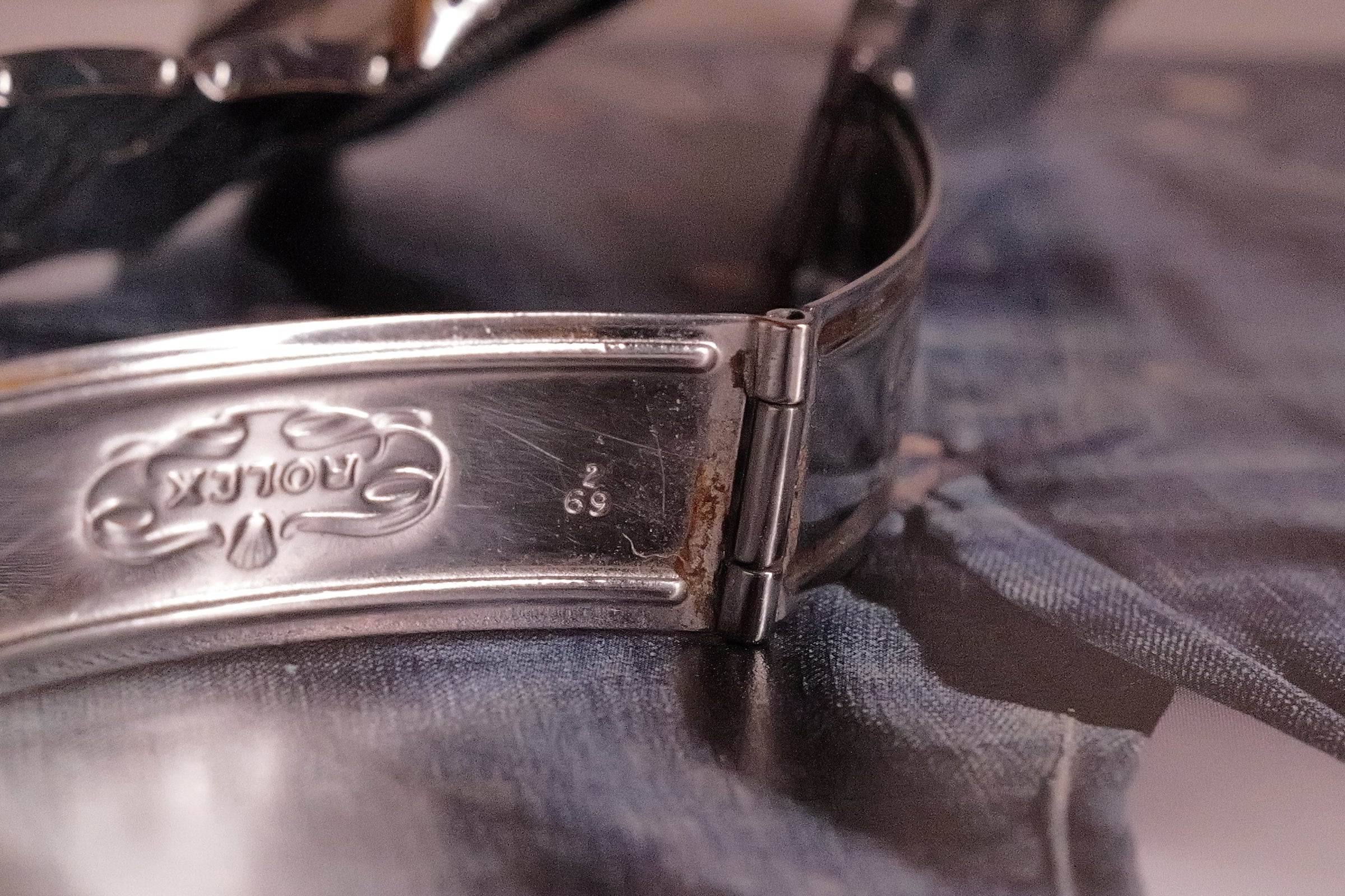 Blue Jeans dial