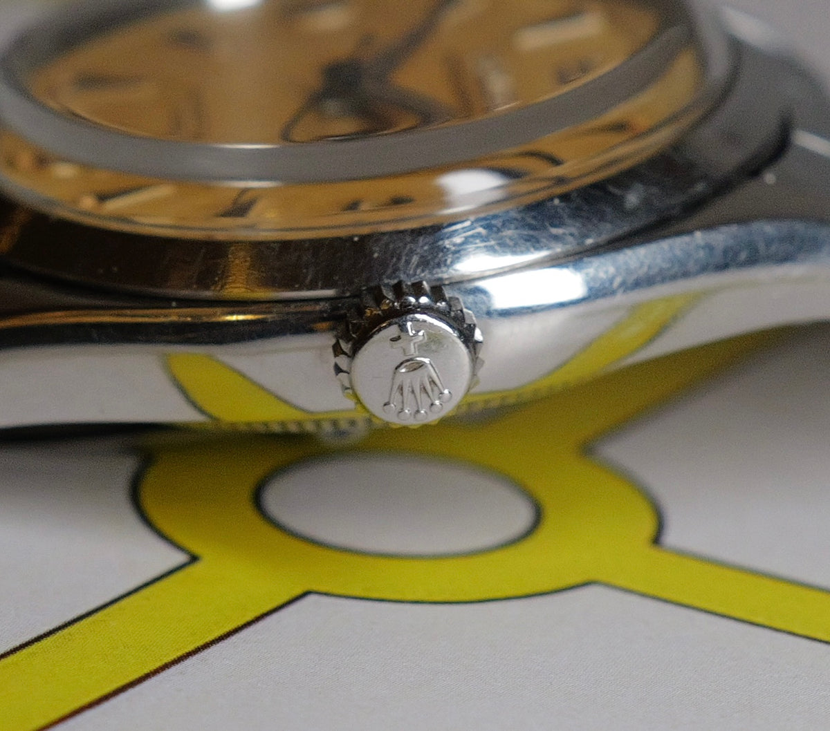 Honeycomb Explorer dial