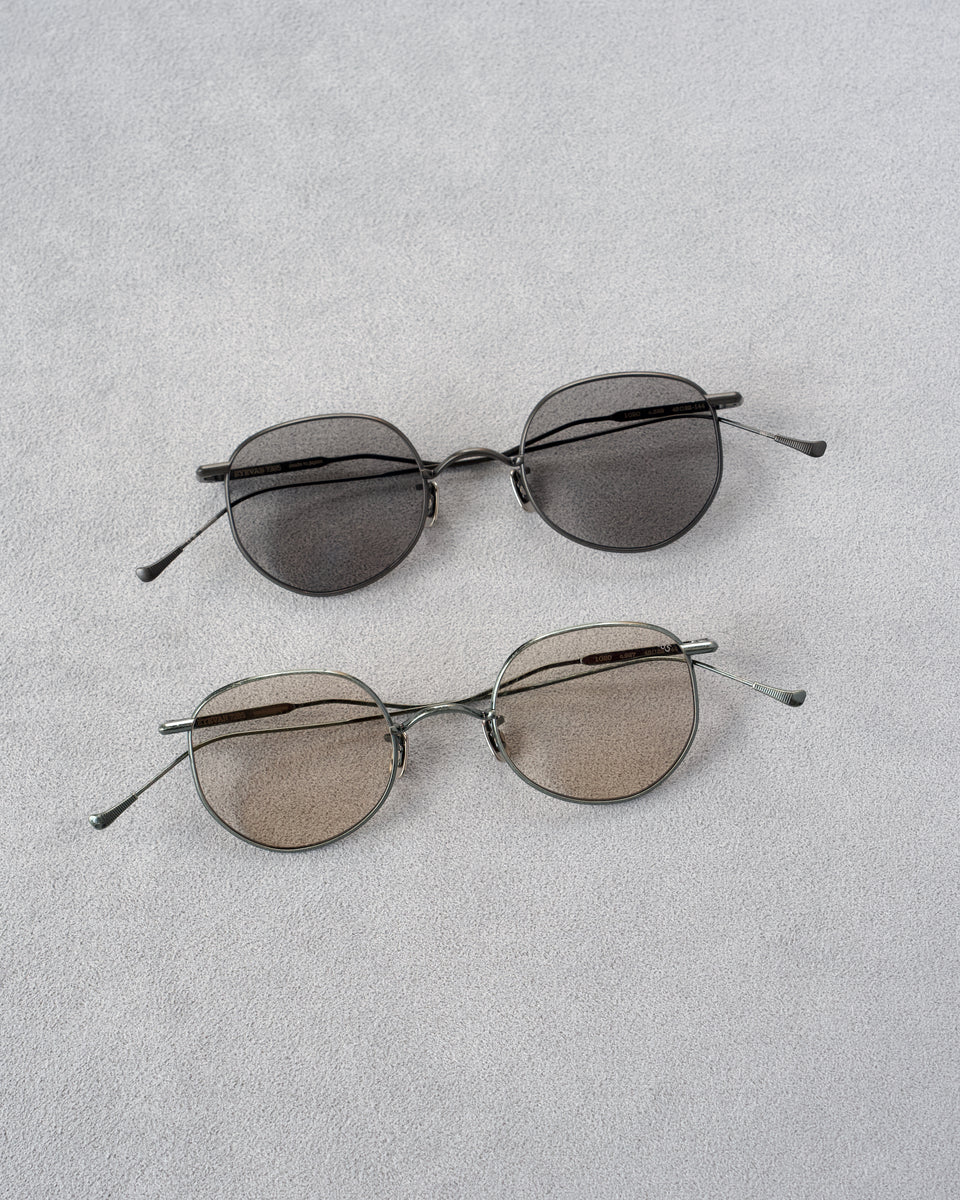 EYEWEAR