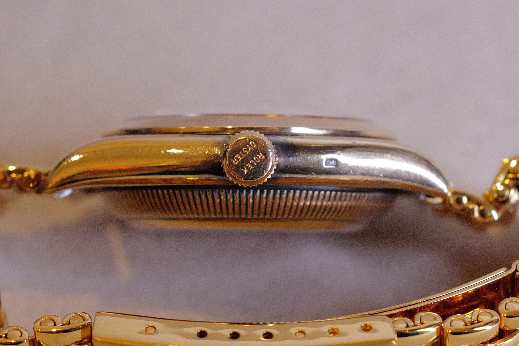 30s 18K Bubble back
