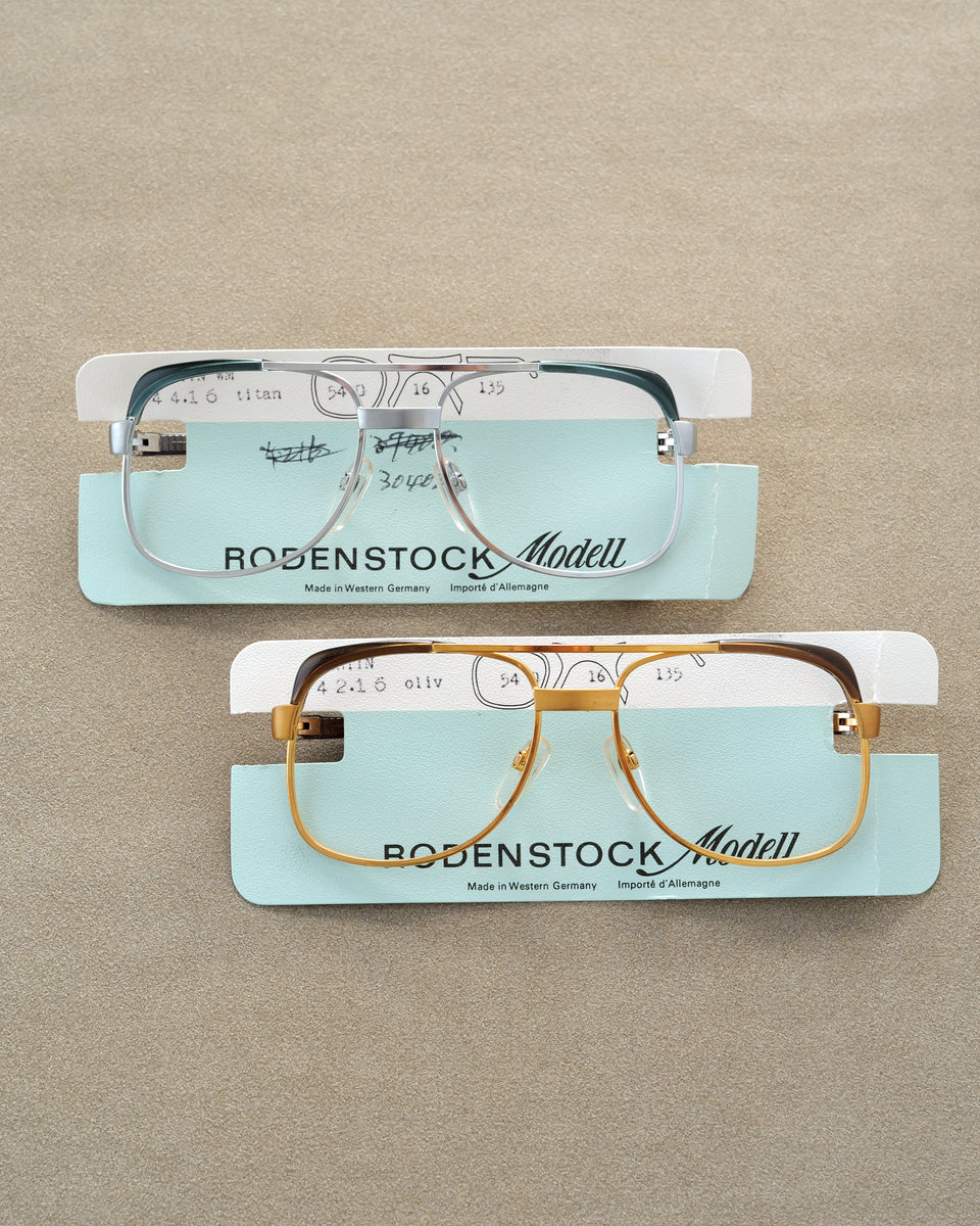 EYEWEAR